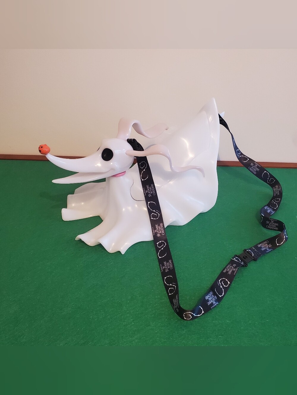 DISNEY Zero Popcorn Bucket Halloween Nightmare before Christmas Lightup lanyard